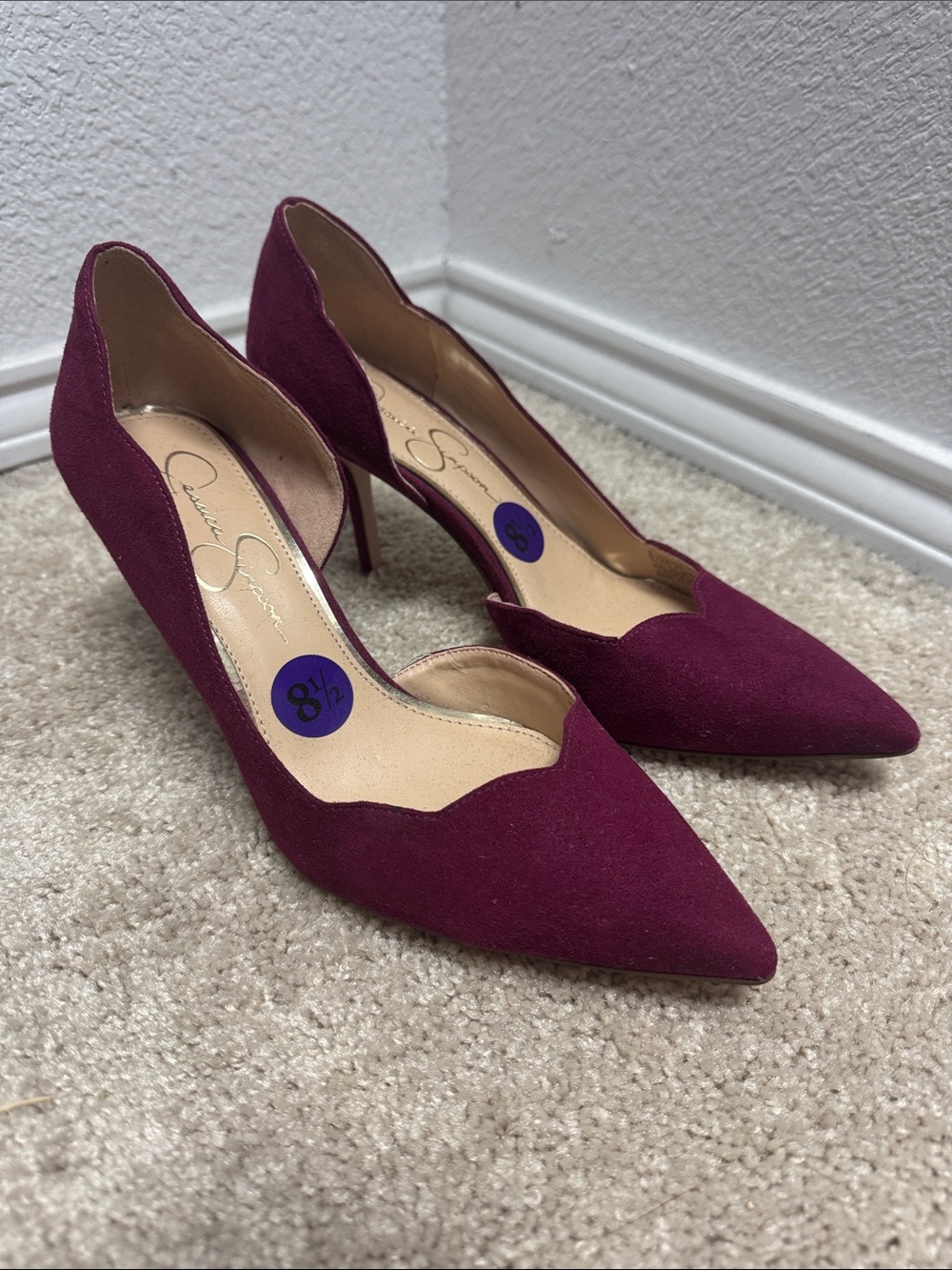 Jessica Simpson Plum Pointed-Toe Scalloped Pump